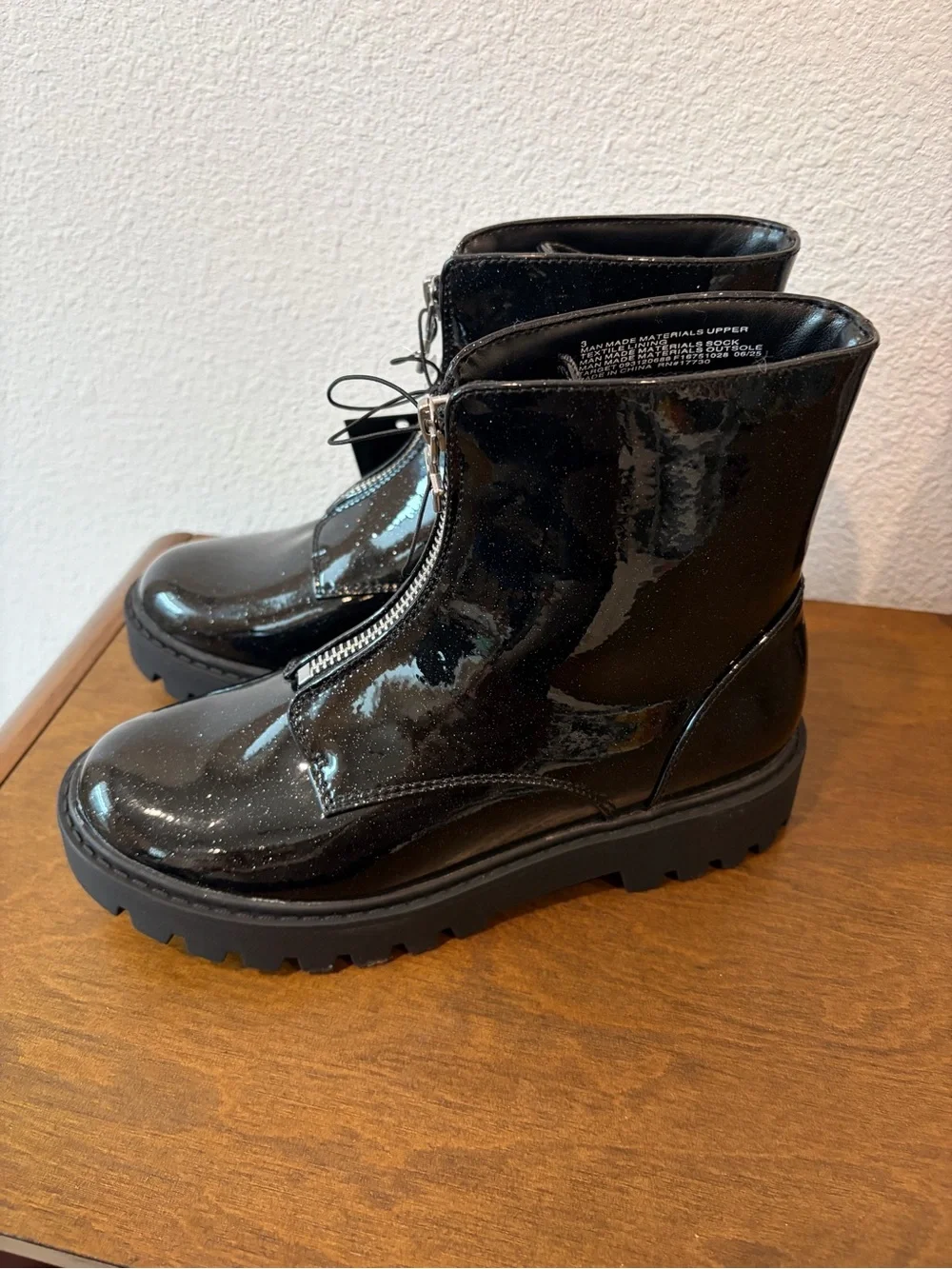 Art Class Myra Black Glitter Combat Boots - Youth 3 - NWT